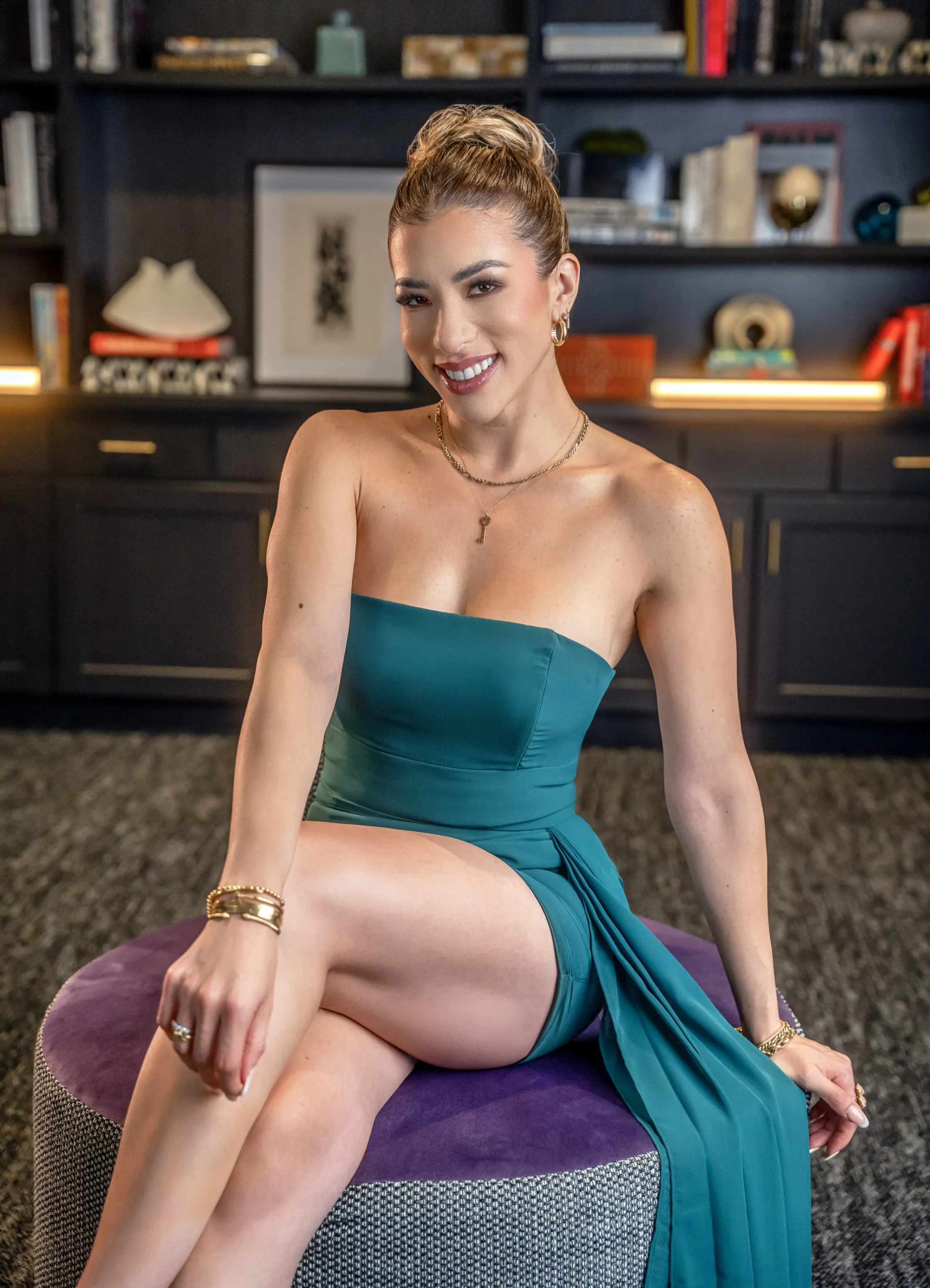 Paola Sasso, conductora de El Chal